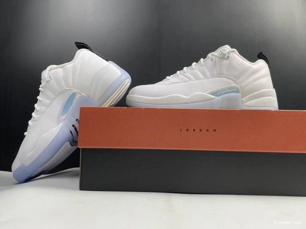DB0733-190 12 RETRO EASTER AIR JORDAN LOW (2021) 0821